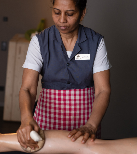 Ayurveda Oil Massage